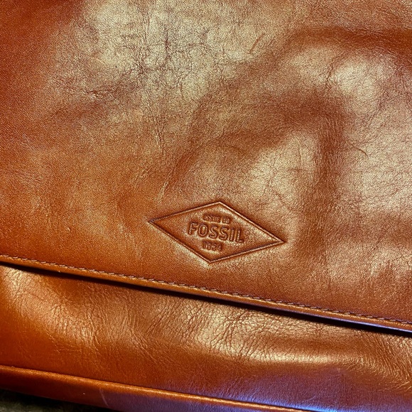 Fossil Laptop Leather Bag - Picture 2 of 8